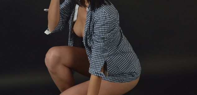 Model - rubyroze tall