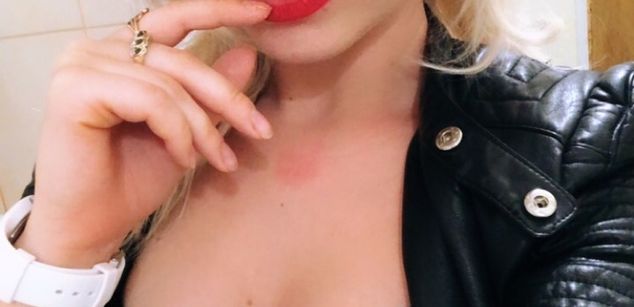 Model - Crazygirlbitch tits