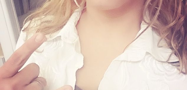 Model - Jennie Ana  slut