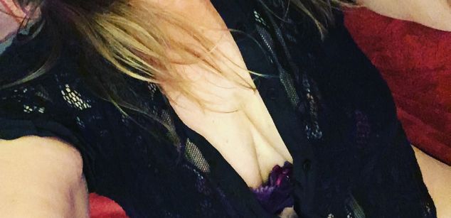 Model - Sexy Goddess Nicky cei