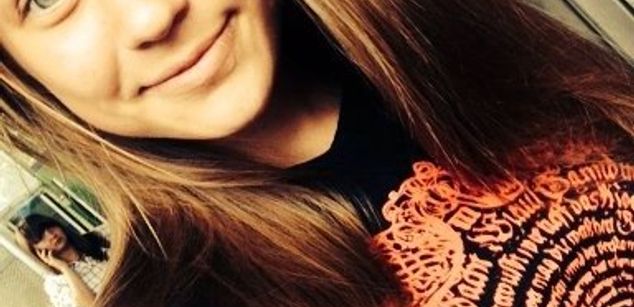 Model - Victoria teen