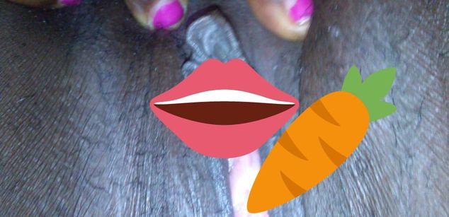 Model - Jacqueline Urudi squiter