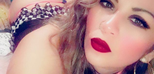 Model - Calisilk mistress