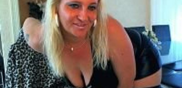 Model - Sarahhot sex