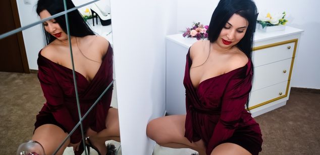 Model - Atena footfetish