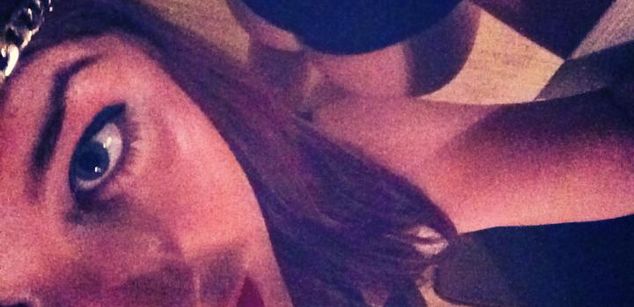 Model - Mindblowerrr 7