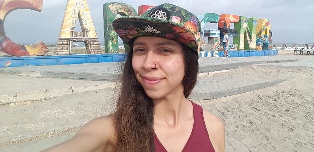 Model - Violet Queen joi