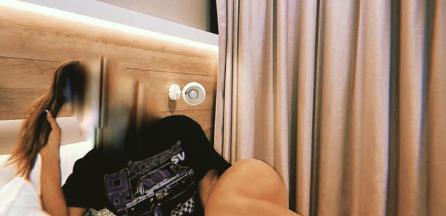 Model - SiennaaBlair hips