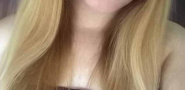 Model - Juicy stockings