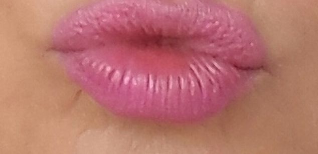 Model - Madam Paris Pain