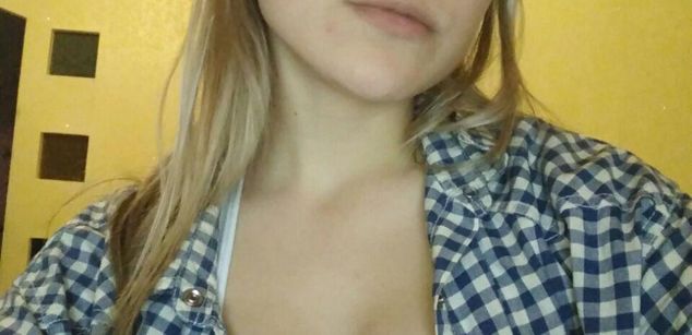 Model - Victoria teen