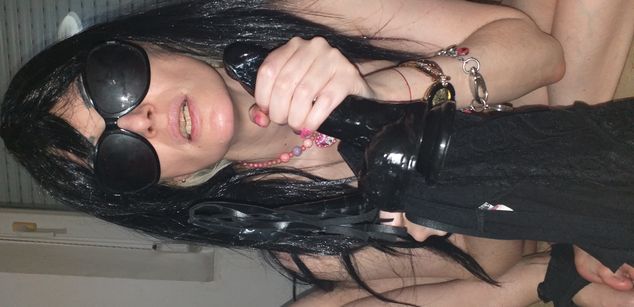 Model - KINKYmiss pussy