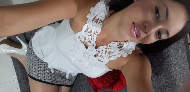 Model - Katya-traviesa Tetas