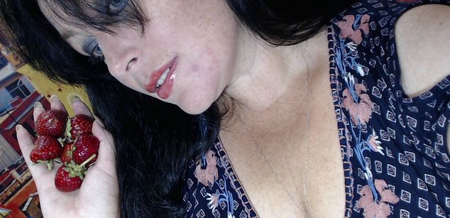 Model - BruneteBBW outfits