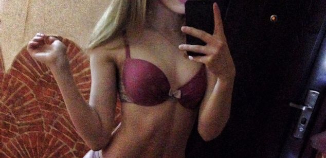 Model - Vlada Jewel fuck