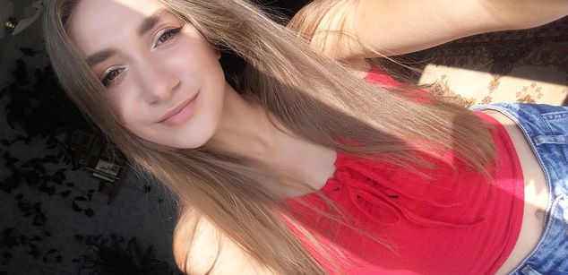 Model - Diana Angel Blonde