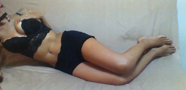 Model - Victoria Viky hugeboobs