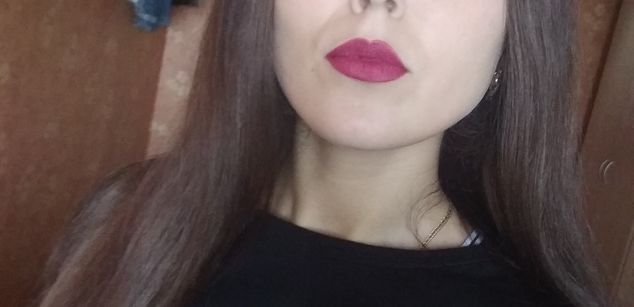 Model - Violetta Heartbreak heels