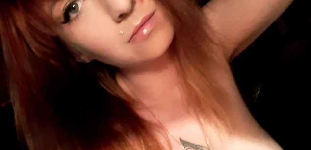 Model - Layla Lush squirt