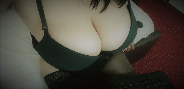 Model - Your Dessire domination