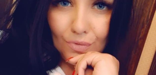 Model - Sonya-Dark feet