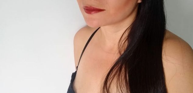 Model - SARA COLLINS sexforcam