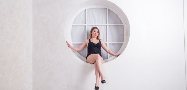 Model - KateyLove domination