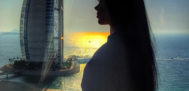 Model - StacyLayke cei