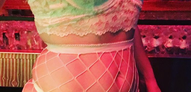 Model - Blazedflowrr bigass