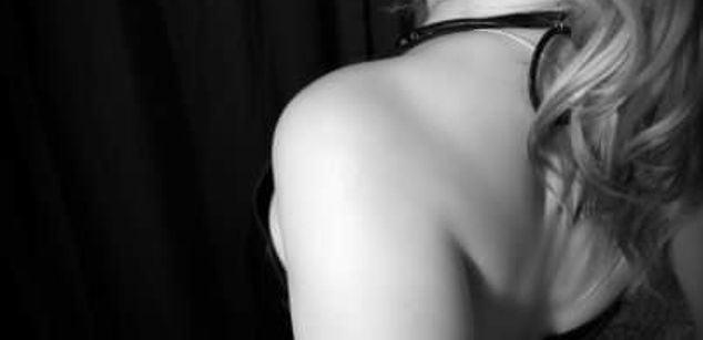 Model - Onesinfulnight bdsm