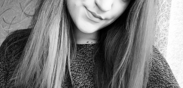 Model - Gentli Lilly mistress