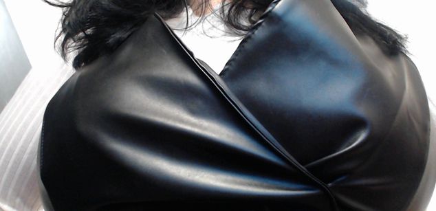 Model - BruneteBBW outfits