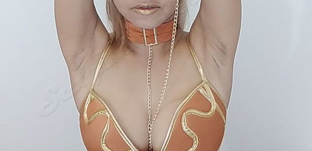 Model - Sexy Gaming Couple - 5 a minute. Amateur