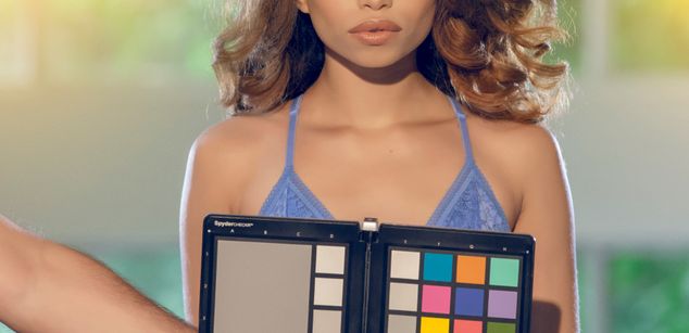 Model - Cecilia Lion biglips