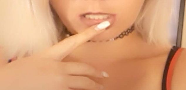 Model - LexxxyLoo bigass