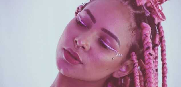 Model - Pocahontas brazilian