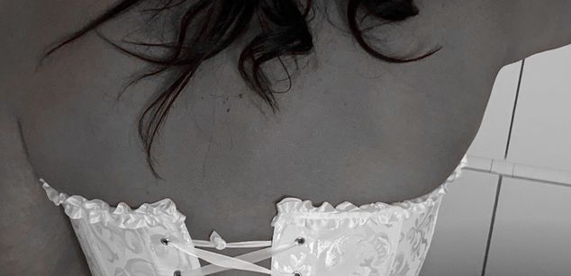 Model - Shelly cougar sultry