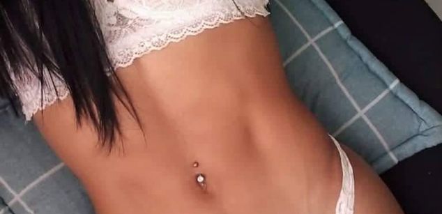 Model - Ximena dirty