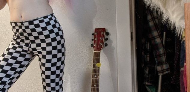 Model - Contraband Crystine skinny