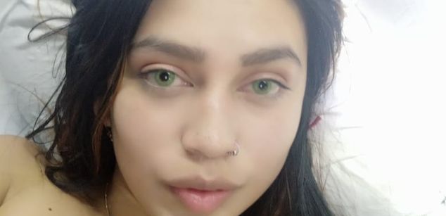 Model - Carolayn Jeis 69