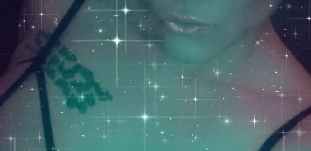 Model - Mandi Cane adventurous