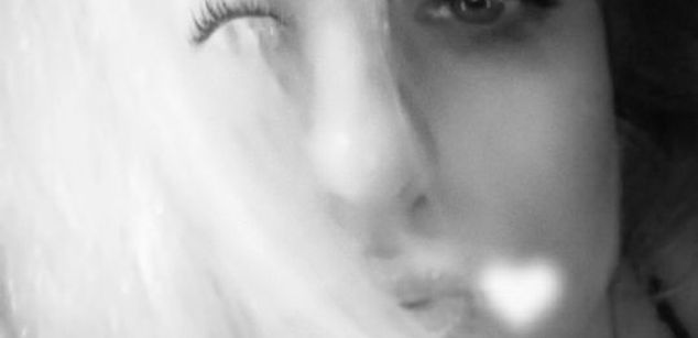 Model - Mandi Cane adventurous