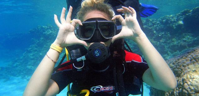 Model - AppleBrandy heels