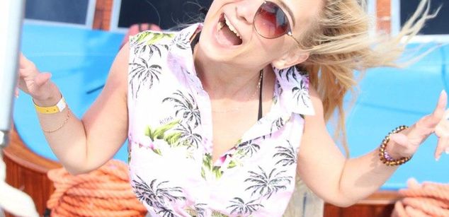 Model - AppleBrandy heels