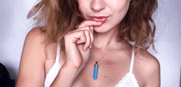 Model - FeliciaFoxy smile