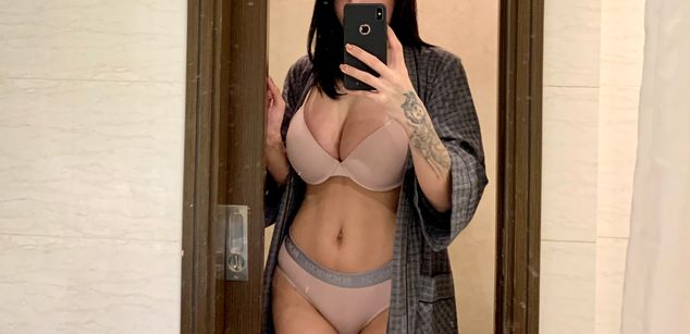 Model - MadocVentura big