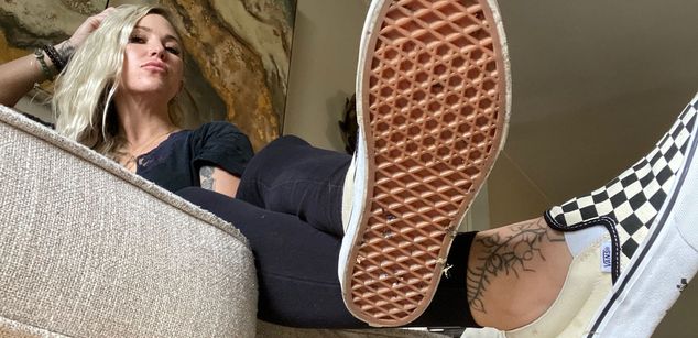 Model - Sorceress Bebe CBT