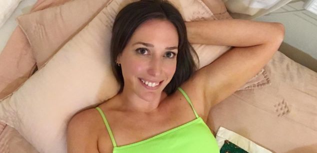 Model - DuskBunny feet