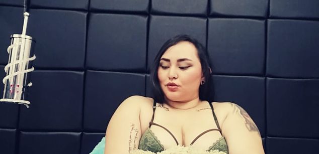 Model - BritanyMontex heels