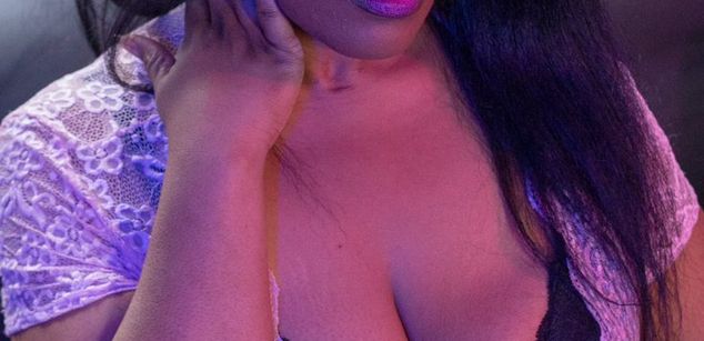 Model - Lasha Lane smoking